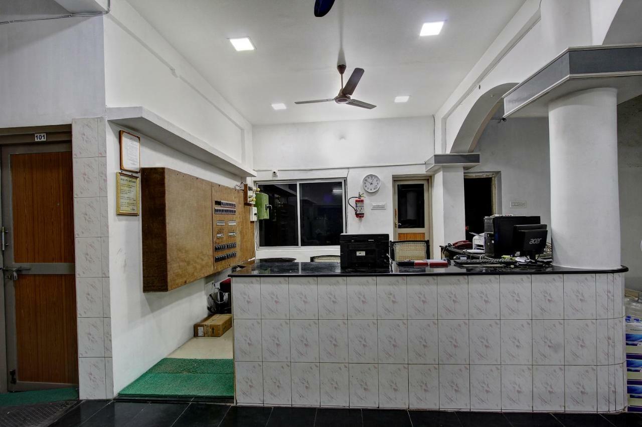 Oyo 44419 Syed Park Residency Hotell Tirunelveli Eksteriør bilde