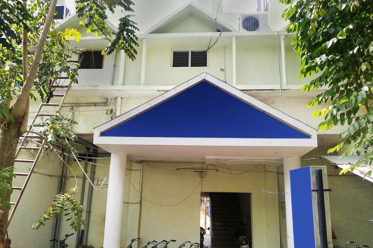 Oyo 44419 Syed Park Residency Hotell Tirunelveli Eksteriør bilde