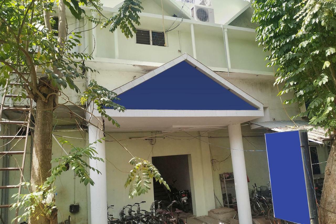 Oyo 44419 Syed Park Residency Hotell Tirunelveli Eksteriør bilde